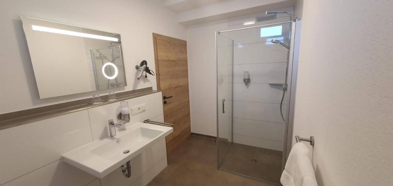 Landhotel Imhof Neuhof  Экстерьер фото